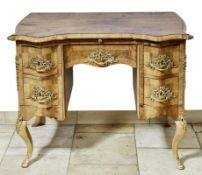 Damenschreibtisch im Barockstil