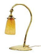 Tischlampe mit Daum-Schirm