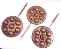 Drei große Pförtchenpfannen