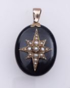 Großer Trauerschmuck-Anhänger, Um 1870