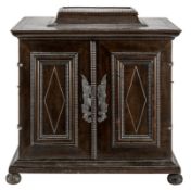 Kleiner Augsburger Kabinettschrank, E. 17. Jh.