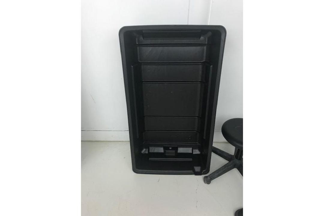 Aeroponics EZ Cloner - Missing Manifold and Plug - Image 1 of 2
