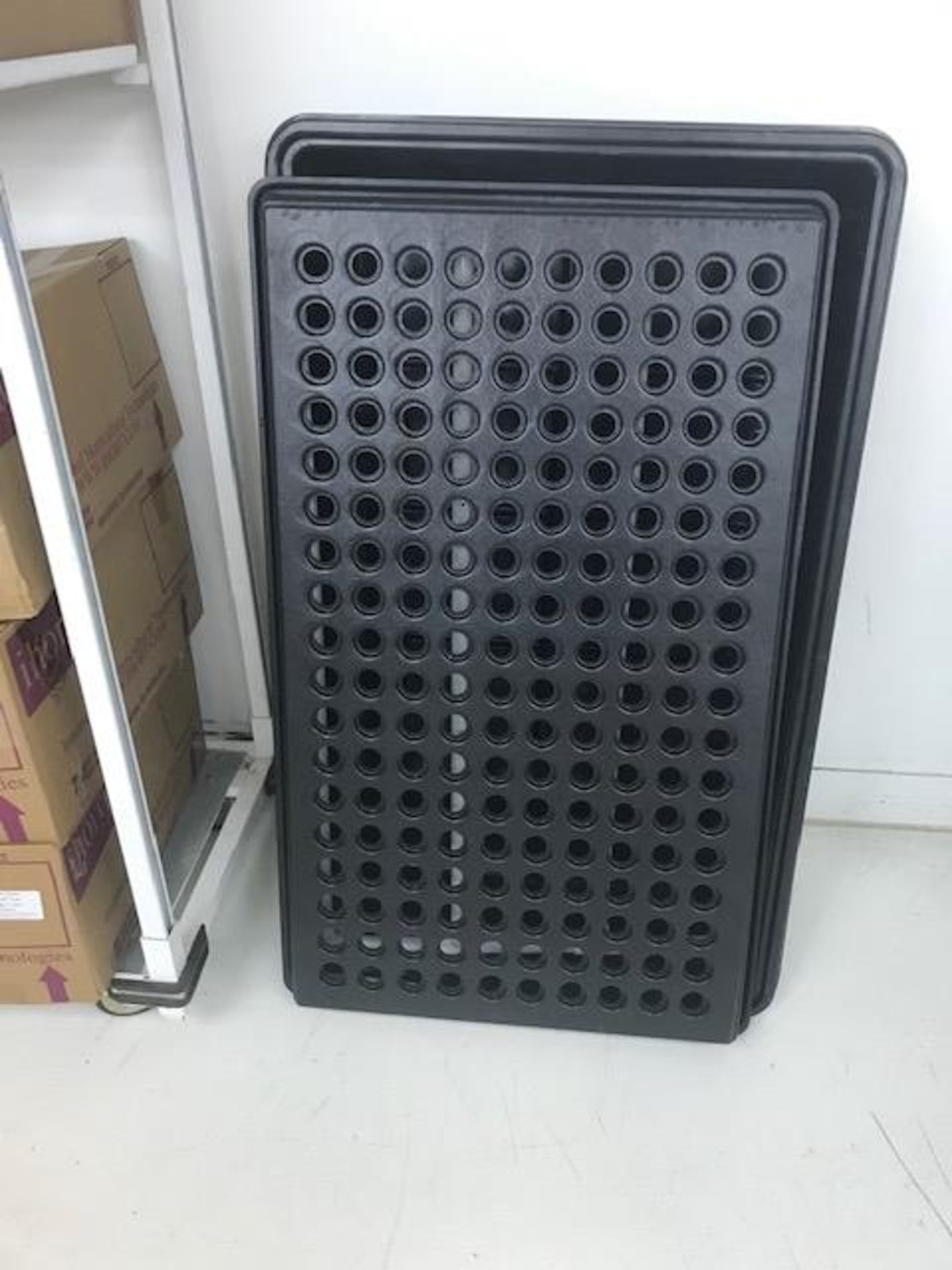 Aeroponics EZ Cloner with Manifold (Which is missing some emitter connections) - Image 3 of 3