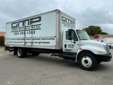 2007 International Truck & Engine Corp. 4300 SBA 4x2 Diesel Box Truck