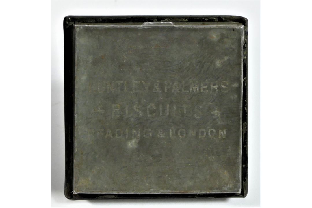 An early 20th century Huntley & Palmer Biscuit Tin, modelled as a sentry box, each face depicting - Image 5 of 6