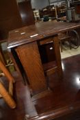 An early 20th Century gateleg occasional table