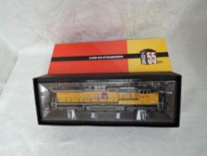 A Ajin Precision Tower 55 American Brass Union Pacific Locomotive, Building American 5471, in