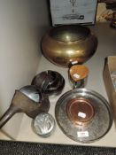 A mixed lot of items including brass planter, coasters, oil/water can and more.