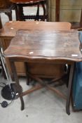An early 20th Century oak occasional table