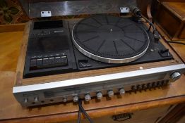 A vintage Sanyo music centre, model G2002