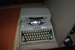 A vintage Boots PT400 type writer.