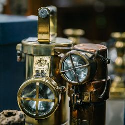 Antiques, Vintage and Collectables 6