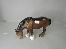 A Beswick study, Grazing Shire, brown 1050.