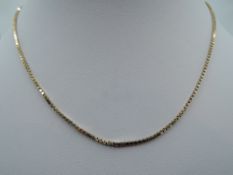A 9ct gold box chain, approx 16' & 4.2g