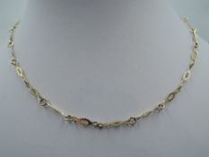 A 9ct gold fancy link chain, approx 18' & 5.6g