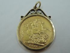 An 1891 gold sovereign in a 9ct gold removable pendant mount, approx 8.8g