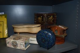 A mixed lot of music boxes and jewellery.