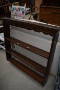 A traditional oak delft rack, width approx. 98cm