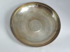 A German white metal trinket dish stamped 925 containing inset German coin dated 1898, approx 124.