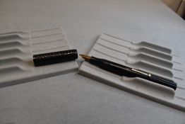 A B&O BHR leverfill fountain pen. Approx 13.3cm