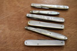 Six pocket pen or fruit knifes having mother of pearl plain form handles