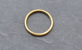 A 22ct gold wedding band,size K/L & approx 2.6g