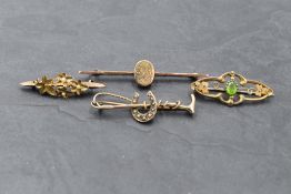 Four 9ct gold and yellow metal bar brooches of various forms including riding crop, foliate etc,