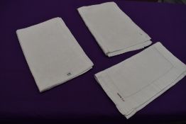 A lot containing antique damask table cloths.