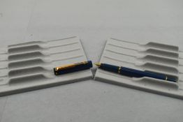A Parker 88 Rialto fountain pen in blue. Approx 13.2cm