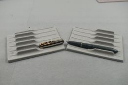 A Parker 51 vacumatic fill fountain pen in grey with diamond clip on steel cap. Approx 13.8cm