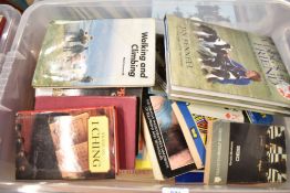 Mixed, Izzi [Guglielmo] Photographing People, Century. The Motor Manual, Temple Press Limited, and a