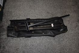 A Windsor and Newton portable artist easle