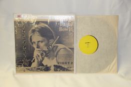 A David Bowie Bootleg album - original press - ' Ziggy 2 '