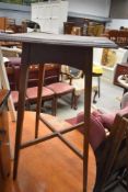 An early 20th Century oak occasional table/plant stand