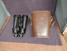 A pair of British Barr & Stroud CF 41 Military Binoculars, ww2 period, 7X CF 41, Glasgow & London