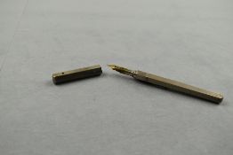 An Eagle Pencil Co New York hexagonal fountain pen with glass resevoir. Approx 12.1cm