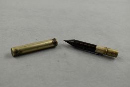 A Reverso stylo fountain pen in silver. Approx 7.7cm