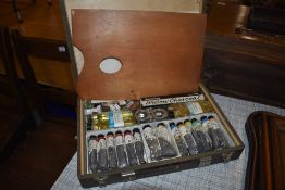 A Rowney artist oil paint set in fitted case