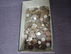 A collection of GB and World Coins, early 20th century to modern, some Silver seen including 1922