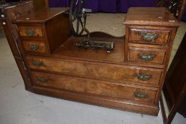 A Victorian mahogany dressing table and mirror (detached)