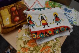 A good collection of vintage fabrics, including muted autumnal toned bark cloth and novelty
