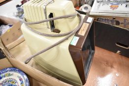 A vintage Kodaslide table projector