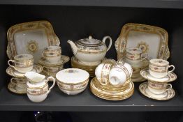 A fine Wedgwood Havelock W192 pattern part dinner and tea service in fine condition