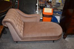 A modern deep buttoned chaise longue, of traditional design. 155CM.