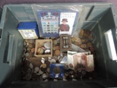 A collection of GB & World Coins and a small selection GB & Egypt Banknotes