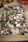 Over one Kg of vintage and antique buttons, mixed styles, sizes and colours.