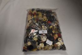 Over one Kg of vintage and antique buttons, mixed styles, sizes and colours.