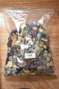 Over one Kg of vintage and antique buttons, mixed styles, sizes and colours.