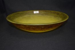 An Art Deco Schneider art glass bowl, in a yellow luminescent glass with mottled border. Measuring
