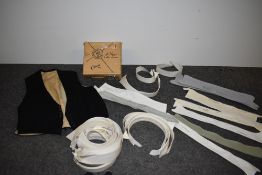 A vintage collar advertising box and a good assortment of vintage and antique gents collars, also
